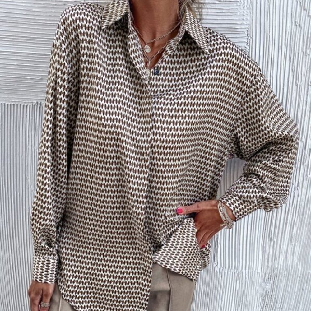 Classy Allover Print Blouse - Picture 2 of 7